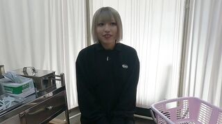 内科検診 診察中に膣から白い愛液をたれ流し恥ずかしがる女性患者 jav jvip