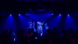 本物の芸能人、現〇役地下ア〇イ〇ドル★秘蔵のハメ撮り映像 　※完品ZIPプレゼント jav jvip (1)