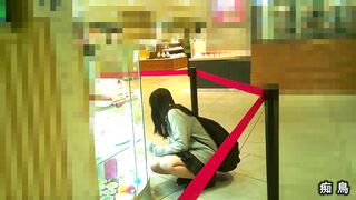 【粘着痴かん】あまりにも抵抗弱々なJKに大胆痴かん行為！連れ込んだトイレで柔らかお口マ○コ＆キツマンを堪能+濃厚中出し jav jvip