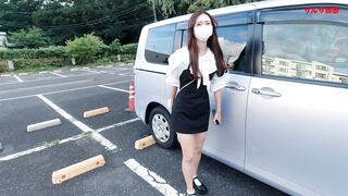 【ニセTV番組撮影】車内で共演者待ちするボウタイフリルミニワンピ素人モデルさんのパンチラ撮影 voyeur jp