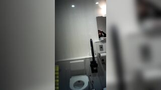 2022年名場面集その②【突撃！隣の女子トイレ年末特番vol.2】 voyeur jp