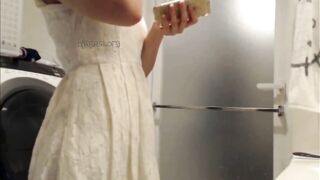 露出好き変態JD妹が脱衣所でオナる jvip