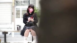 【電車痴漢 #23】《ハーフ系女子》男に触られるのも久々なのか？触る度にビクンッ！ビクンッ！ボッチ女子をみんなで仲良く集団で犯 jvip
