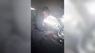 その年配の男性は、オンラインとオフラインの両方で可愛い女の子たちと関係を持ち、車内でのセックス、オーラルセックス、足フェチなど、様々な jvip 03-230426