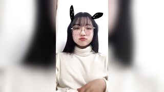 眼鏡女子の自撮りオナニーライブイ◯スタ jvip