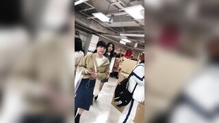 ２人のお姉さんの逆さパンチラ動画-静止画-１５７ voyeur jp 04-150526