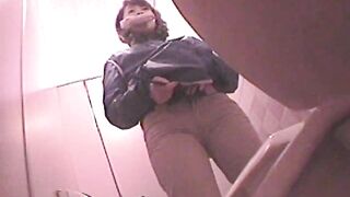 ××サーキット女子トイレ盗撮 Vol.5-7 voyeur jp 150526 01