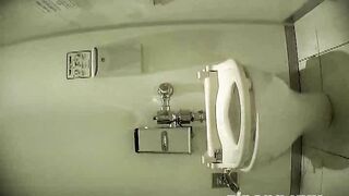 激カワ率100％！極上ショップ店員トイレ盗撮 ムーさんの プレミアム化粧室 FILE.06 voyeur jp 160526 02