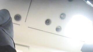 美人店員Pチラ逆さ撮り！ 16-30 voyeur jp 160526 02