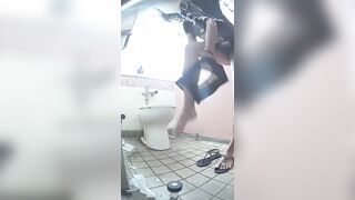 海の洋式トイレを２カメラで撮ってみた！２イベント盗撮今回は白ギャルのお着換え乳首マ〇ゲ voyeur jp 160526