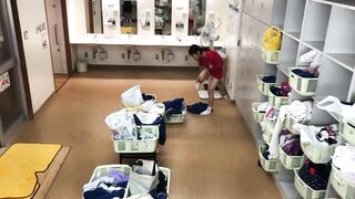 ちかん☆満員列車で甘い匂りのする私服ｃに密着スマホ撮り☆ほか修学旅行etc6作品 voyeur jp 160526