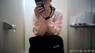 Tennis㊴ ４名収録！お腹が痛くていきみ顔＆中腰おしっこ娘＆美人なお姉さん(^o^)／ voyeur jp 160526 04