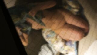 オシャレなモデルさんはソファーで大股開き、一瞬の隙きでアソコを拝む voyeur jp 160526