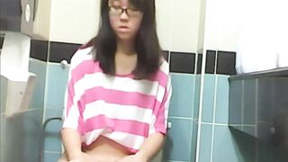 台湾トイレの防犯カメラ１ voyeur jp 160526