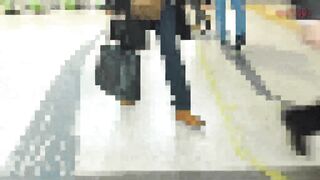 【電車チカン】顔出し制服J○★無垢すぎる黒髪スポブラ美少女に生中出し★トイレで大量顔射 voyeur jp 170526