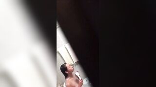 スマホでJK達の風呂場覗き(バレ･オナ有) voyeur jp 170526 01