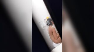 民家風呂激写！水着跡がエロイ！褐色美女とその母（姉？）可愛くてどっちかわからないｗ voyeur jp 170526