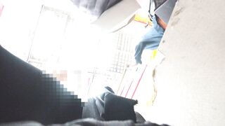 モデル級の美少女を逆さ撮り-痴漢-初めは苦笑いも徐々に曇る表情 voyeur jp 01-190526