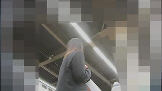 fhd-bri26-jk制服顔出し-ストッキングが破れてますよ-と教えたら voyeur jp 01-250526