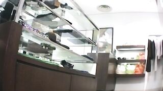 32-店員さんスカートめくりパンスト白p voyeur jp 01-250526