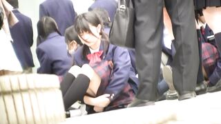 レア 集合場所での体育座り voyeur jp