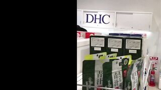200 full hd制服店員嬉し恥ずかし穴あきパンストとパンチラ voyeur jp