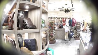 店員撮り７４ 顔撮りカメラに気づいちゃう д 人妻系アクセサリー店員さん voyeur jp