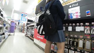 ダックス作品11 制服女子のヤバすぎる食い込み voyeur jp