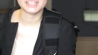 イタズラ痴漢 汗蒸れ綿パンツ丸見え 雨でブラ透け ストローを忘れた美人配達員に制裁 目の前で鬼勃起チ〇ポを逆配達ｗｗ voyeur jp